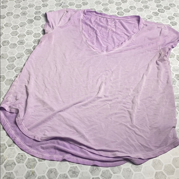 American Eagle Outfitters Tops - American Eagle Favorite T XSmall Lavendar V Neck